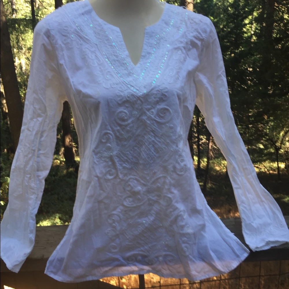 Live a Little long sleeve whole world style blouse with jeans top